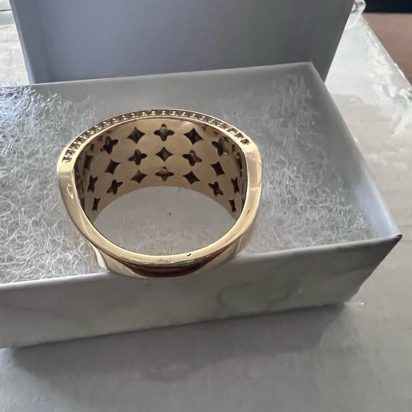 14K GOLD RING SIZE 7.5 π - Picture 4 of 7